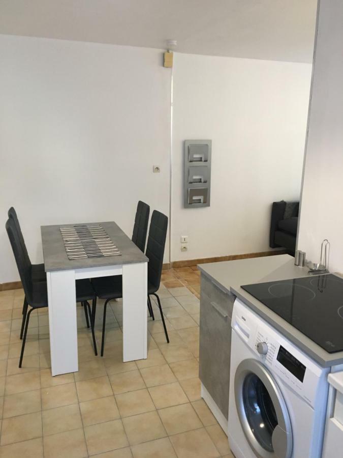 Charmant T2 Rdc Dans Residence Avec Parc Arbore Saint-Pierre-le-Moûtier Exteriér fotografie